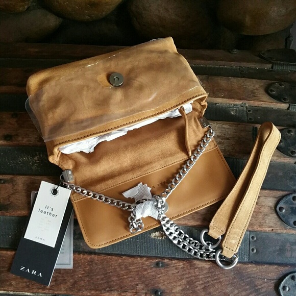 Zara Woman Leather Crossbody Bag - Picture 3 of 8